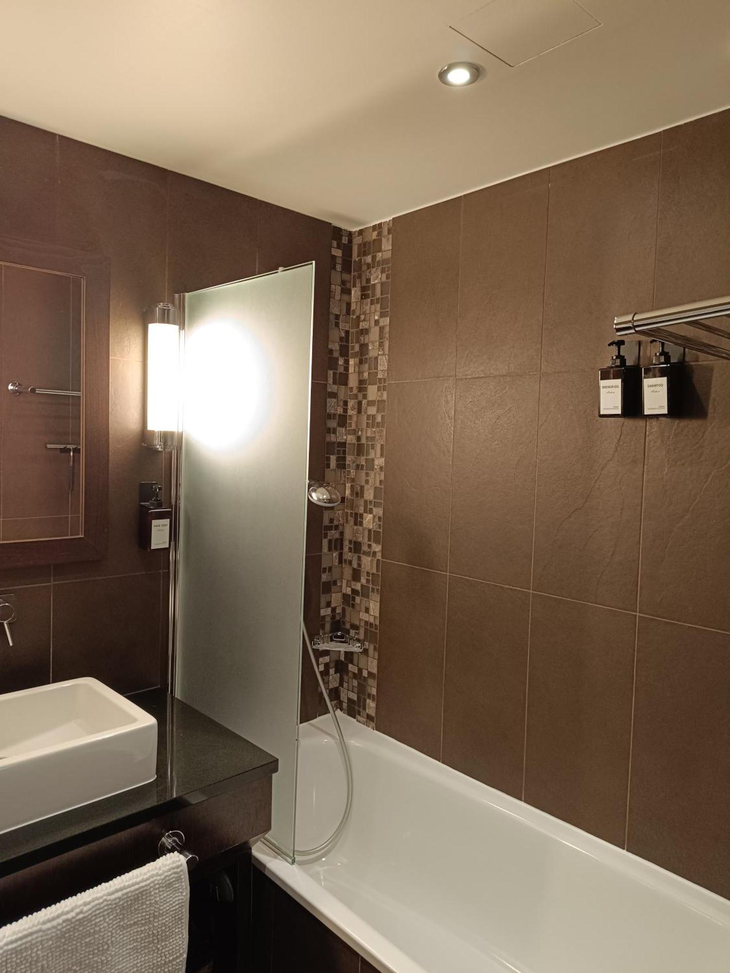 Apartment Climatise, Vue Sur Golf Proche
